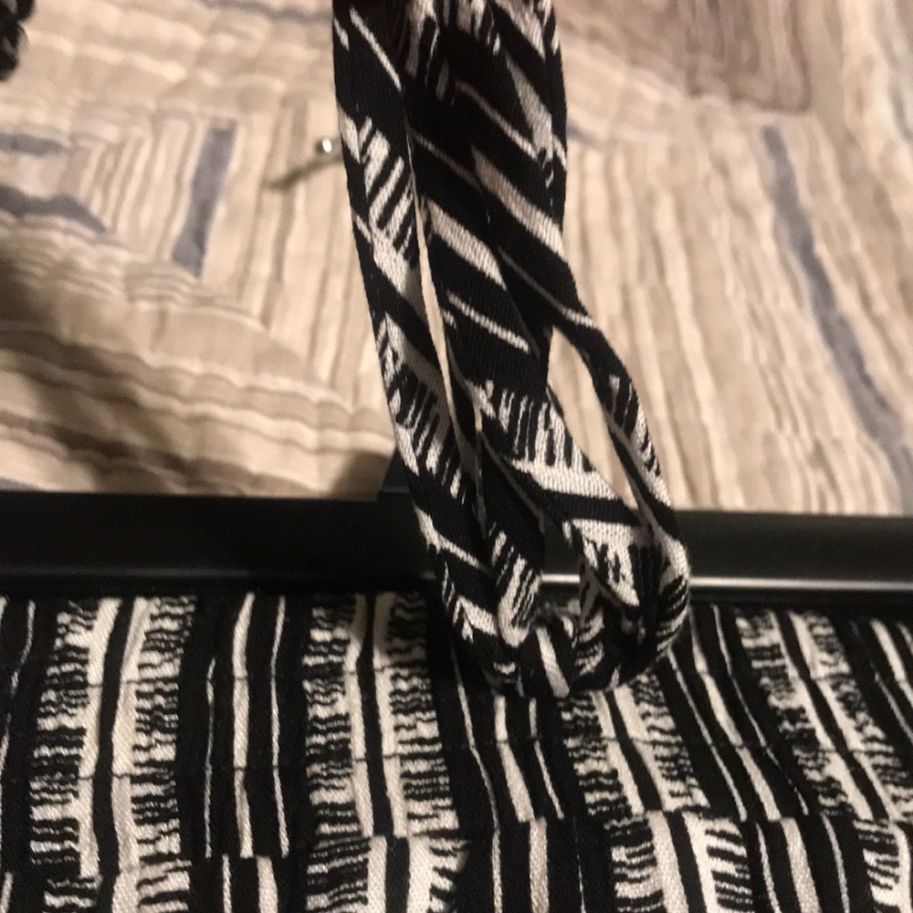 APT. 9 Large women’s long skirt